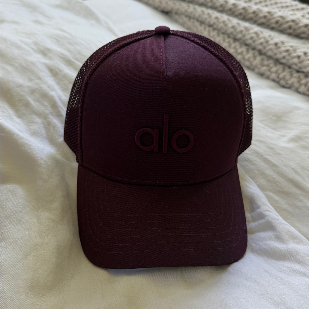 ALO Yoga Burgundy Mesh Cap